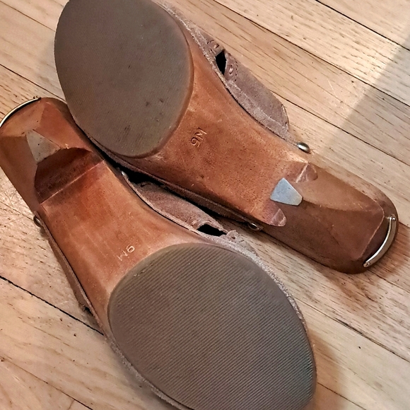 Michael Kors suede and wood high heels, size 9 - Picture 2 of 3